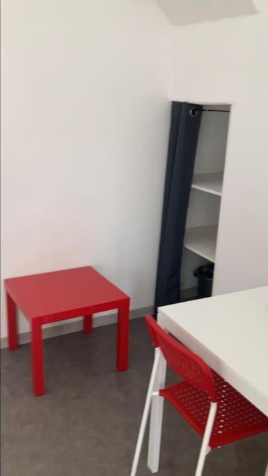 Appartement Studio Au Centre De Quimper Rdc Extérieur photo